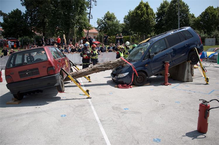 Slika /slike/Extrication Challenge -1.jpg
